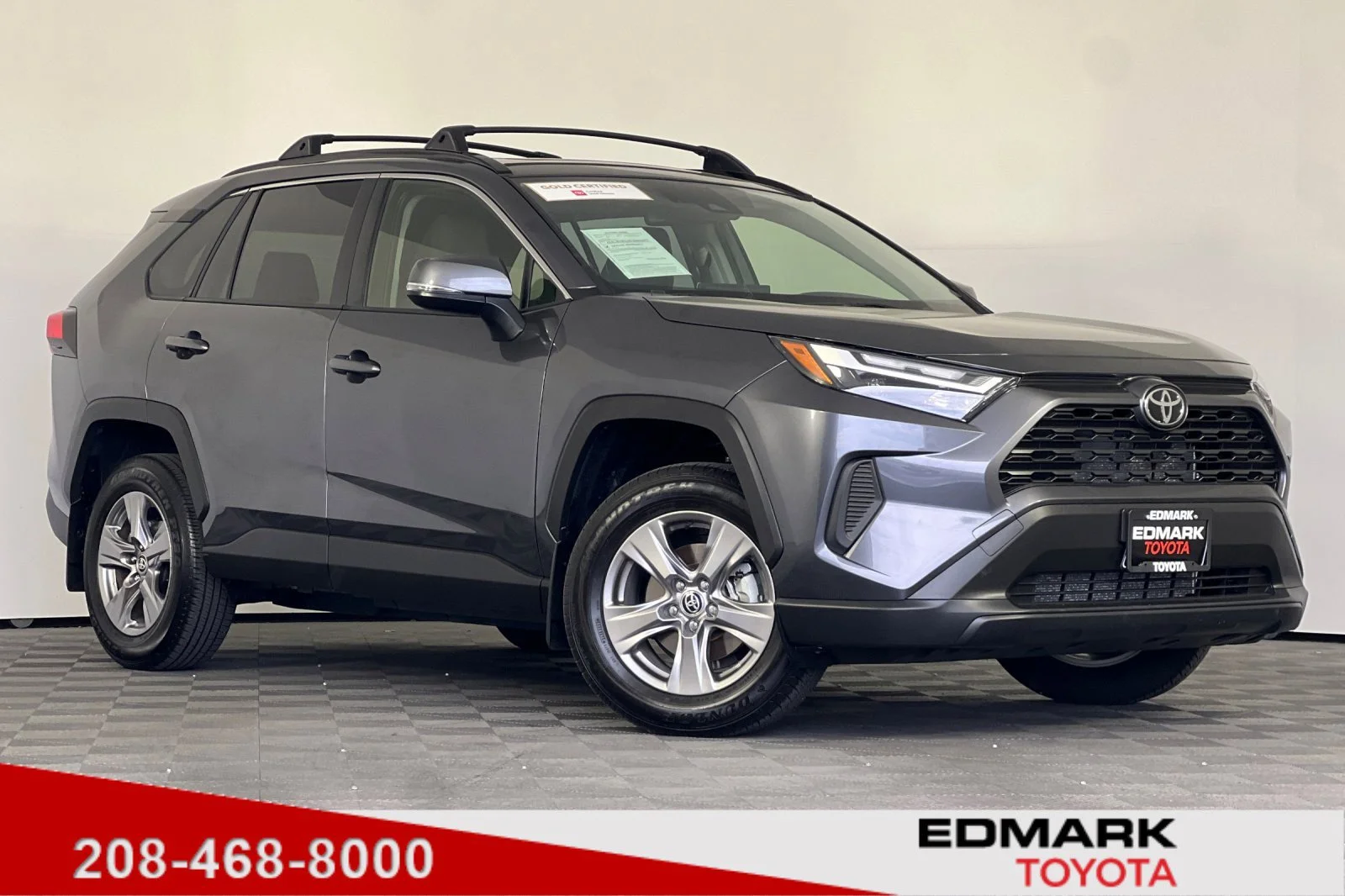 2025 Toyota RAV4 XLE AWD's photo