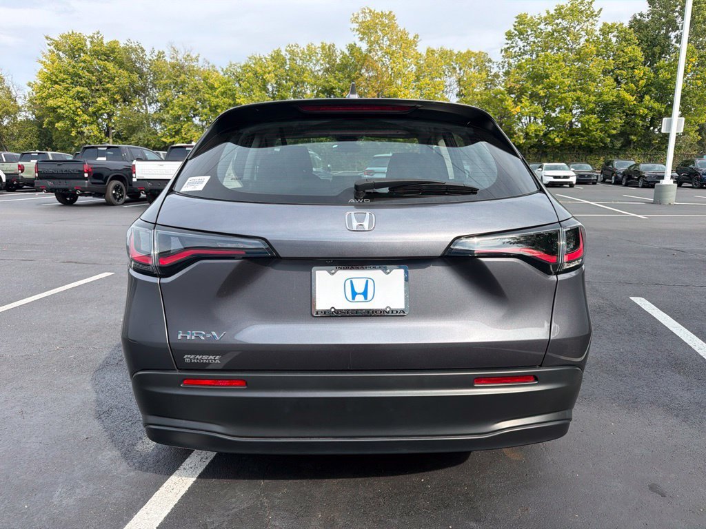 Certified Used 2024 Modern Steel Metallic Honda LX image 4