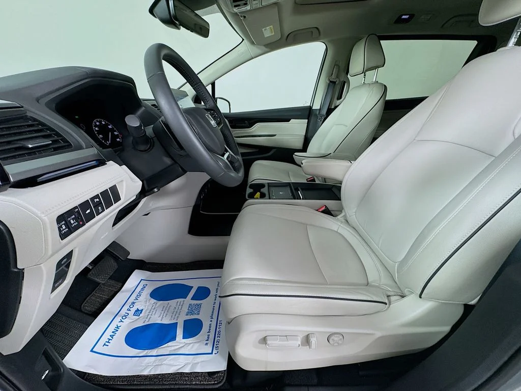 Certified Used 2026 Silver Honda Touring image 28