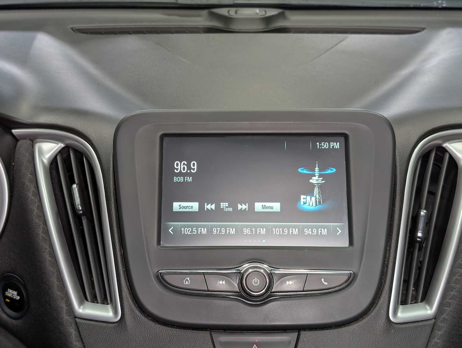 Used 2018 Summit White Chevrolet LS image 18