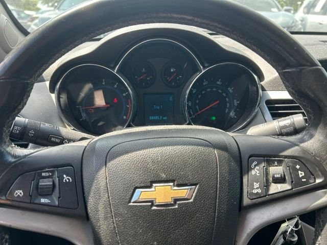 Used 2011 Red Chevrolet 1LT image 23