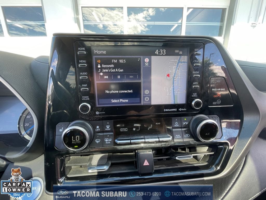 Used 2021  Toyota XLE image 21