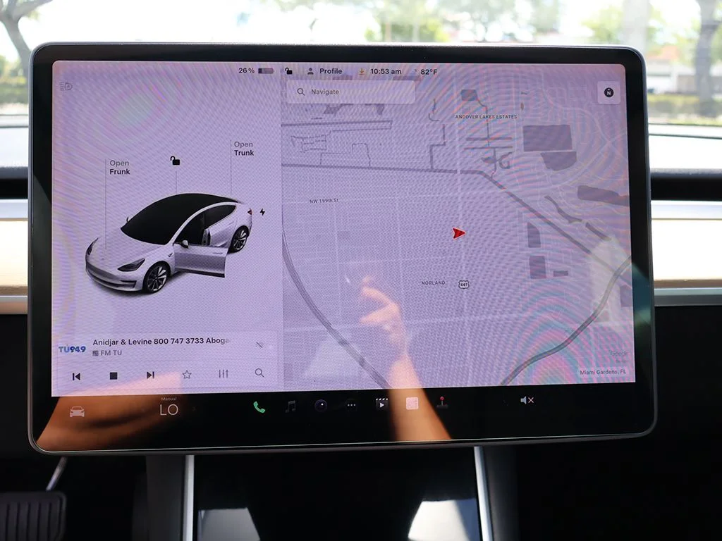Used 2020 White Tesla Long Range image 45