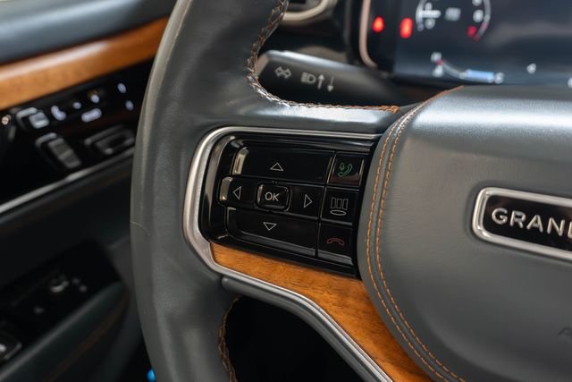 Used 2022 White Jeep Series II image 30