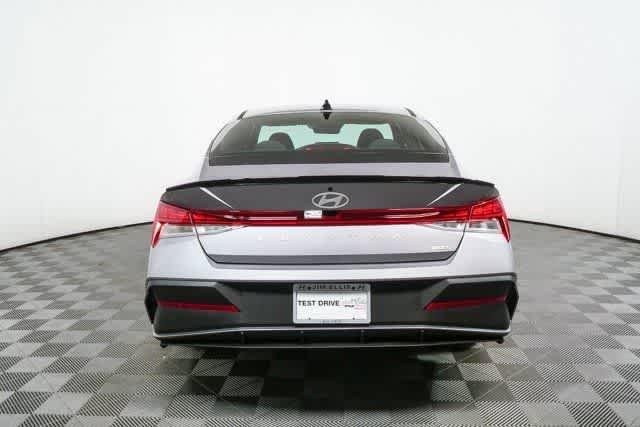 New 2026 Fluid Metal Hyundai SEL Sport image 7