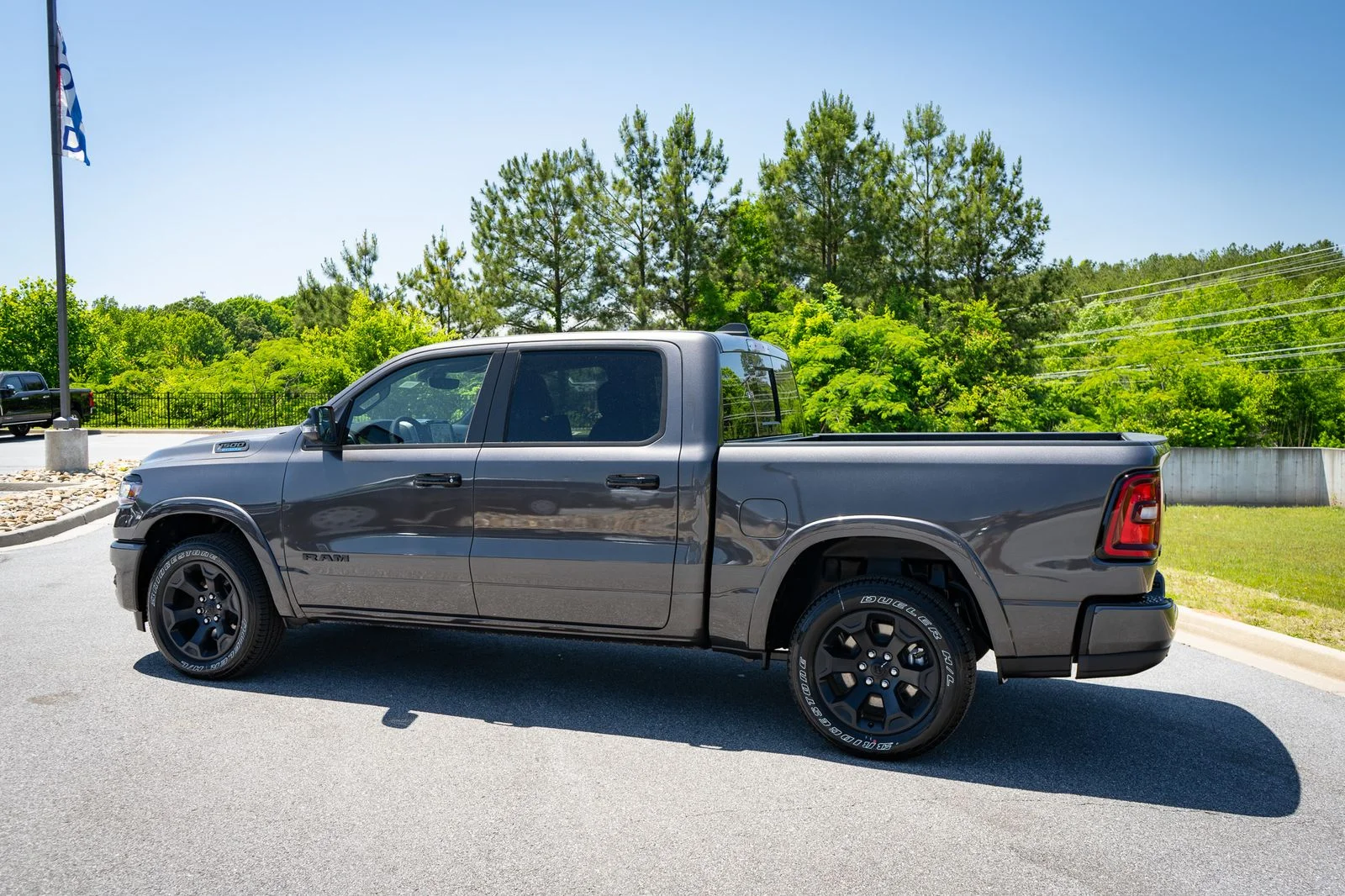 New 2026 Granite Crystal Metallic Clearcoat RAM Big Horn/Lone Star image 7