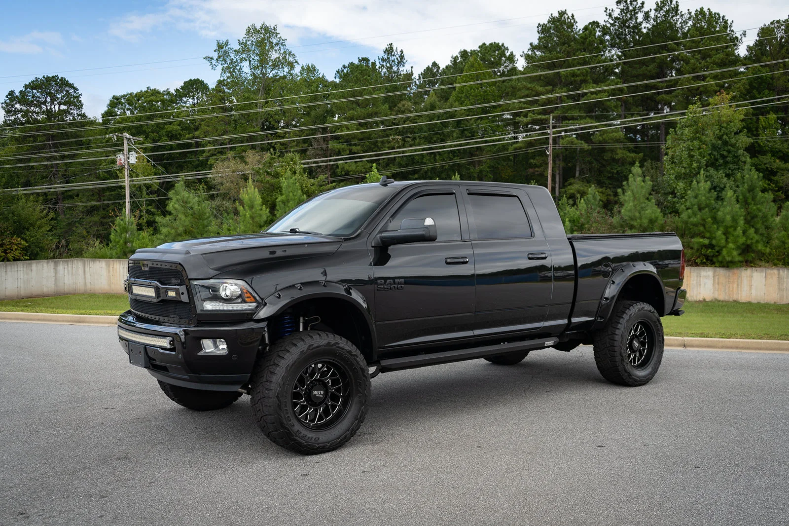 Used 2018 Black Ram Laramie image 3