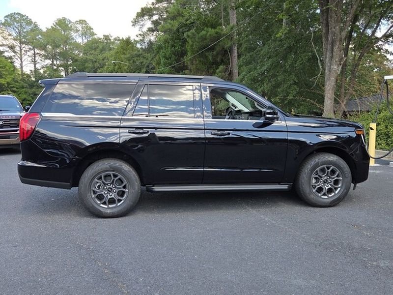 New 2027 Agate Black Metallic Ford Active image 17