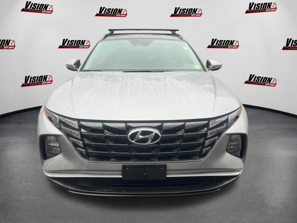 Used 2024 Silver Hyundai SEL Convenience image 2