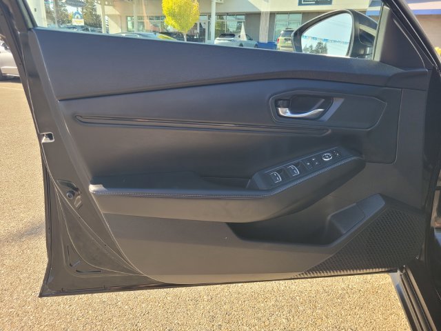 Used 2024  Honda Sport image 18