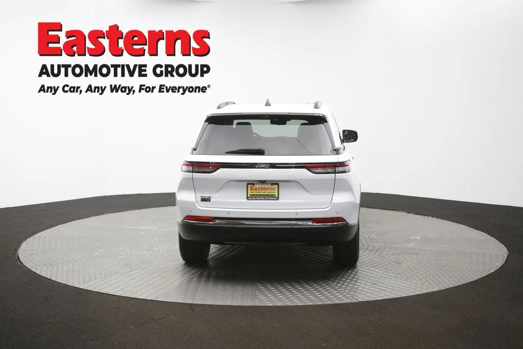 Used 2022 White Jeep 4xe image 40