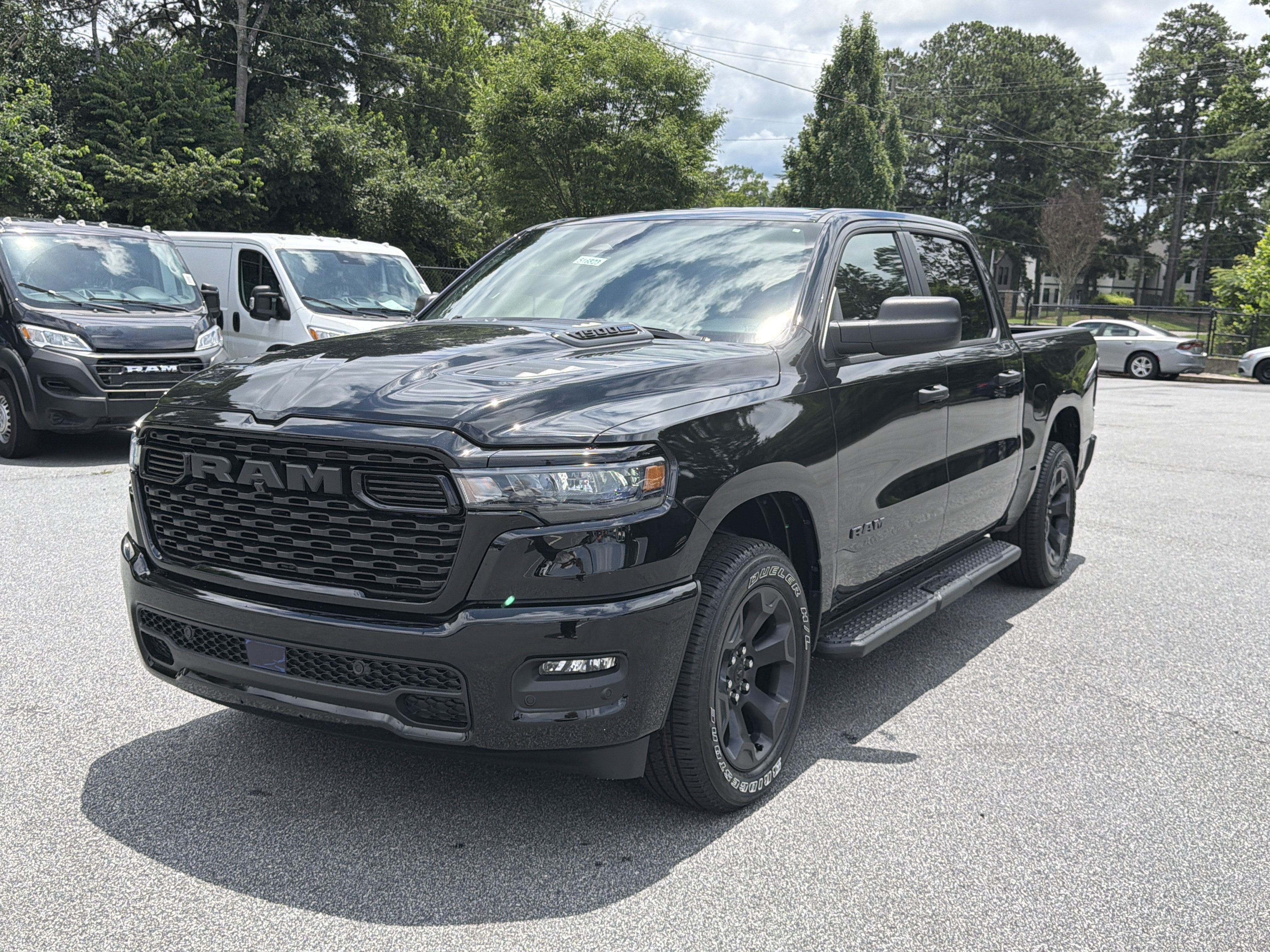 New 2026 Diamond Black Crystal Pearl-Coat Exterior Paint RAM Express image 3