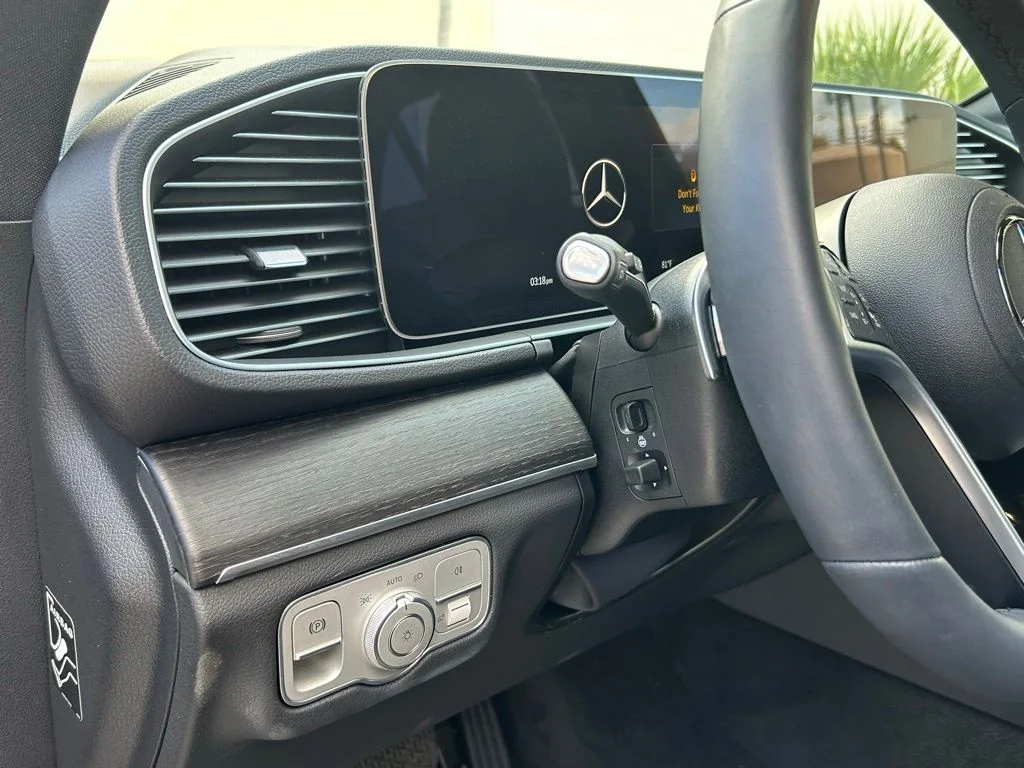 Used 2025  Mercedes-Benz GLE 450e image 17