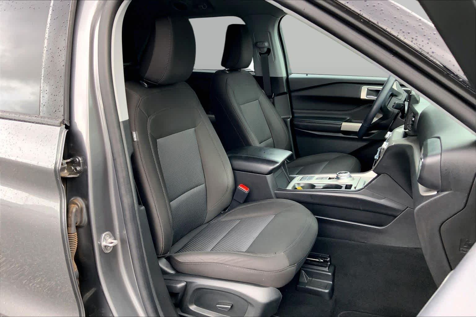 Used 2023 Carbonized Gray Metallic Ford XLT image 9