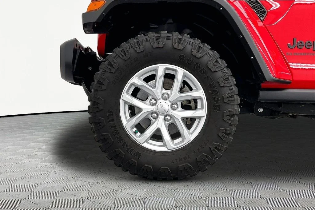 Certified Used 2023 Firecracker Red Clearcoat Jeep Sport S image 9