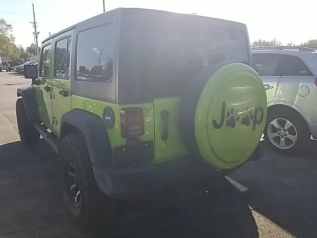 Used 2013 Green Jeep Sport image 19