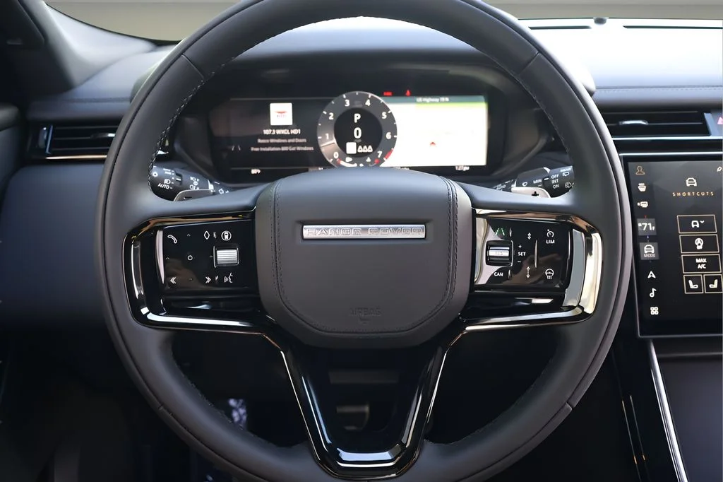 New 2026 Fuji White Land Rover Dynamic SE image 20