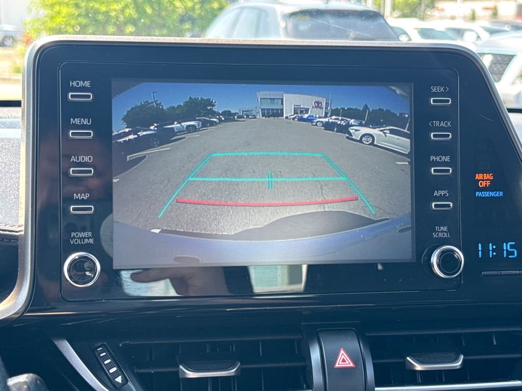 Used 2019 White Toyota LE image 22