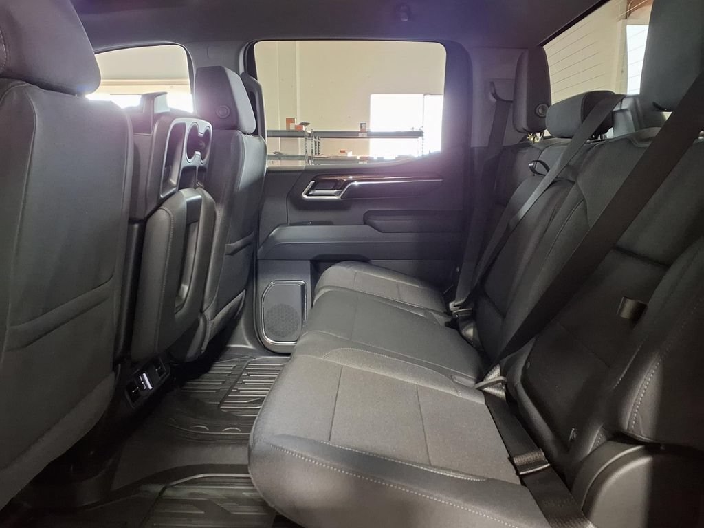 New 2026 Onyx Black GMC Elevation image 12