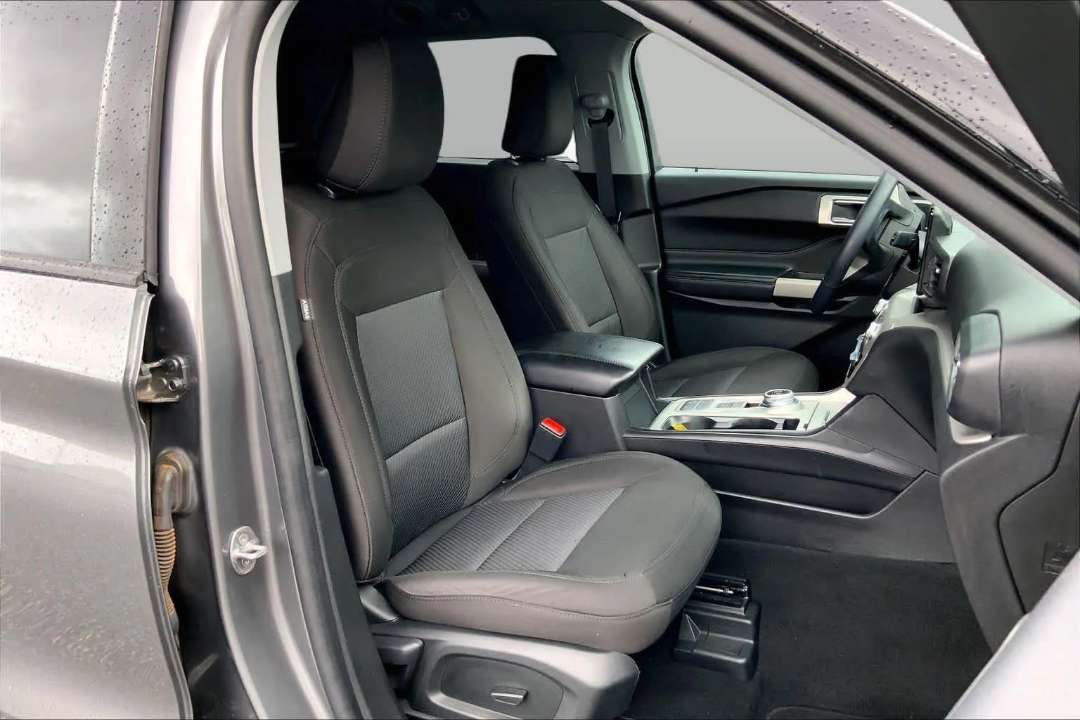 Used 2023 Carbonized Gray Metallic Ford XLT image 9