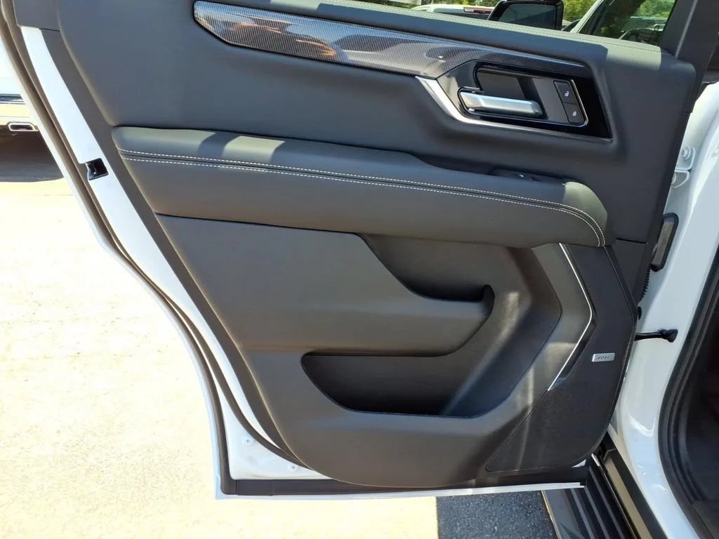 New 2026 Summit White GMC Elevation image 22