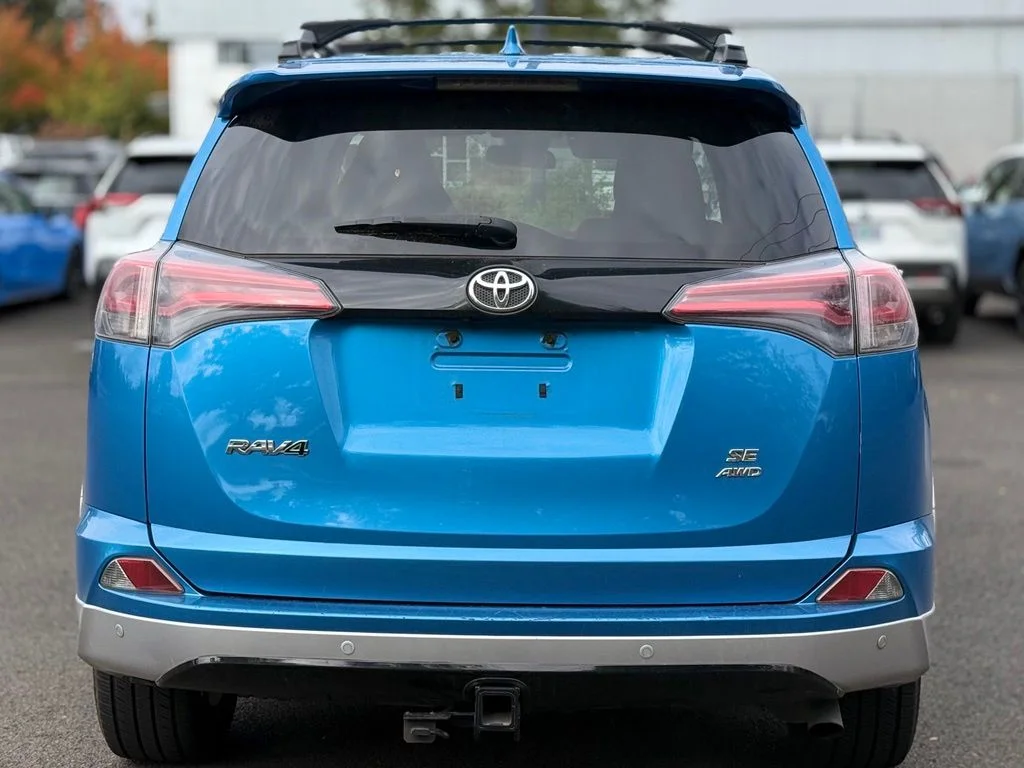 Used 2016 Electric Storm Blue Toyota SE image 4