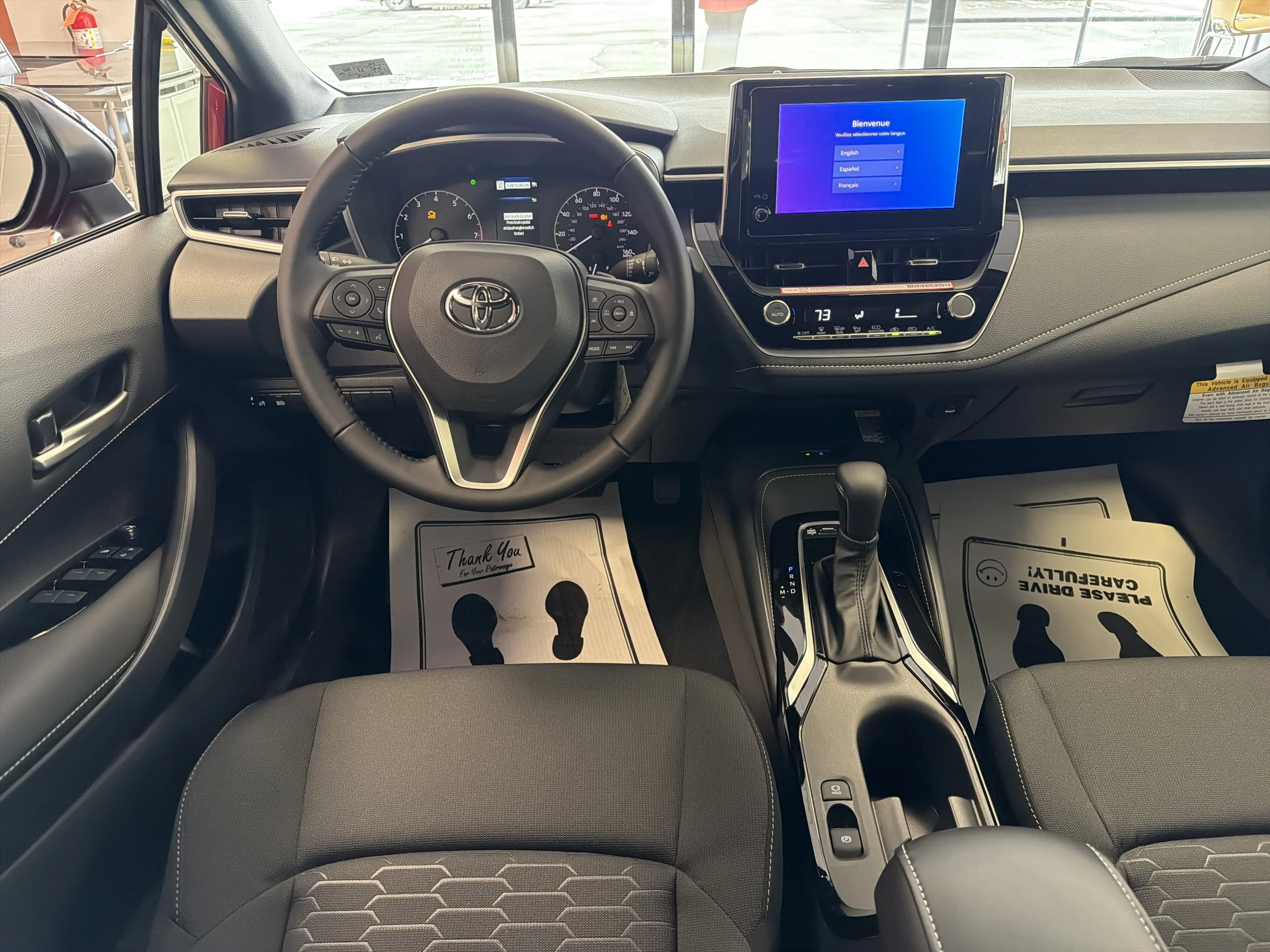 2026 Toyota Corolla Hatchback SE - Photo 13