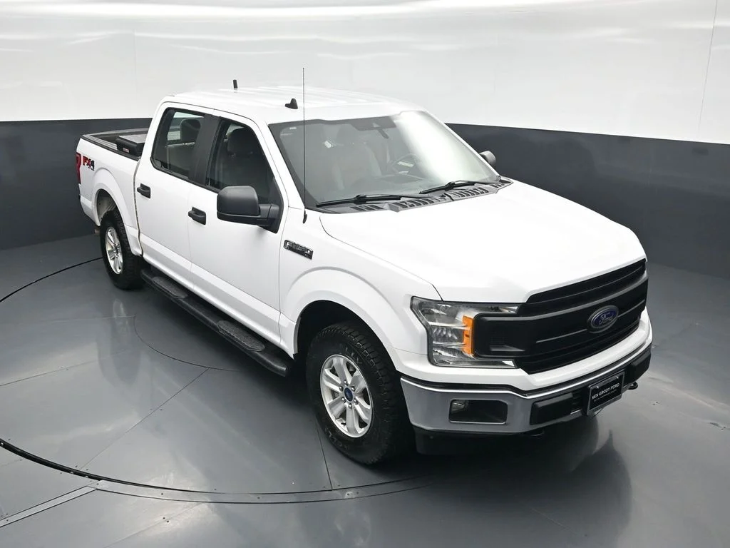 Used 2020 White Ford XL image 34