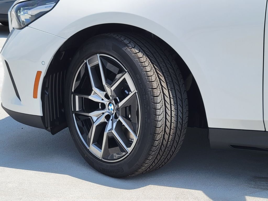 2026 BMW 5 Series 530i - Photo 34