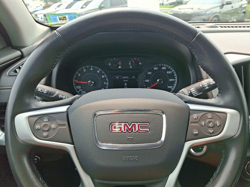 Used 2018 Steel Metallic GMC SLE image 19