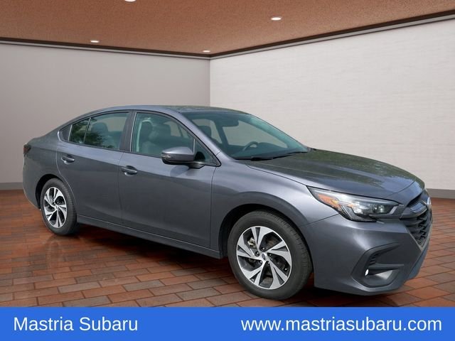 Used 2025 Gray Metallic Subaru Premium image 34