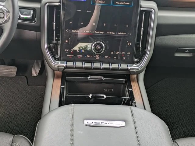 2026 GMC Yukon XL Denali - Photo 20
