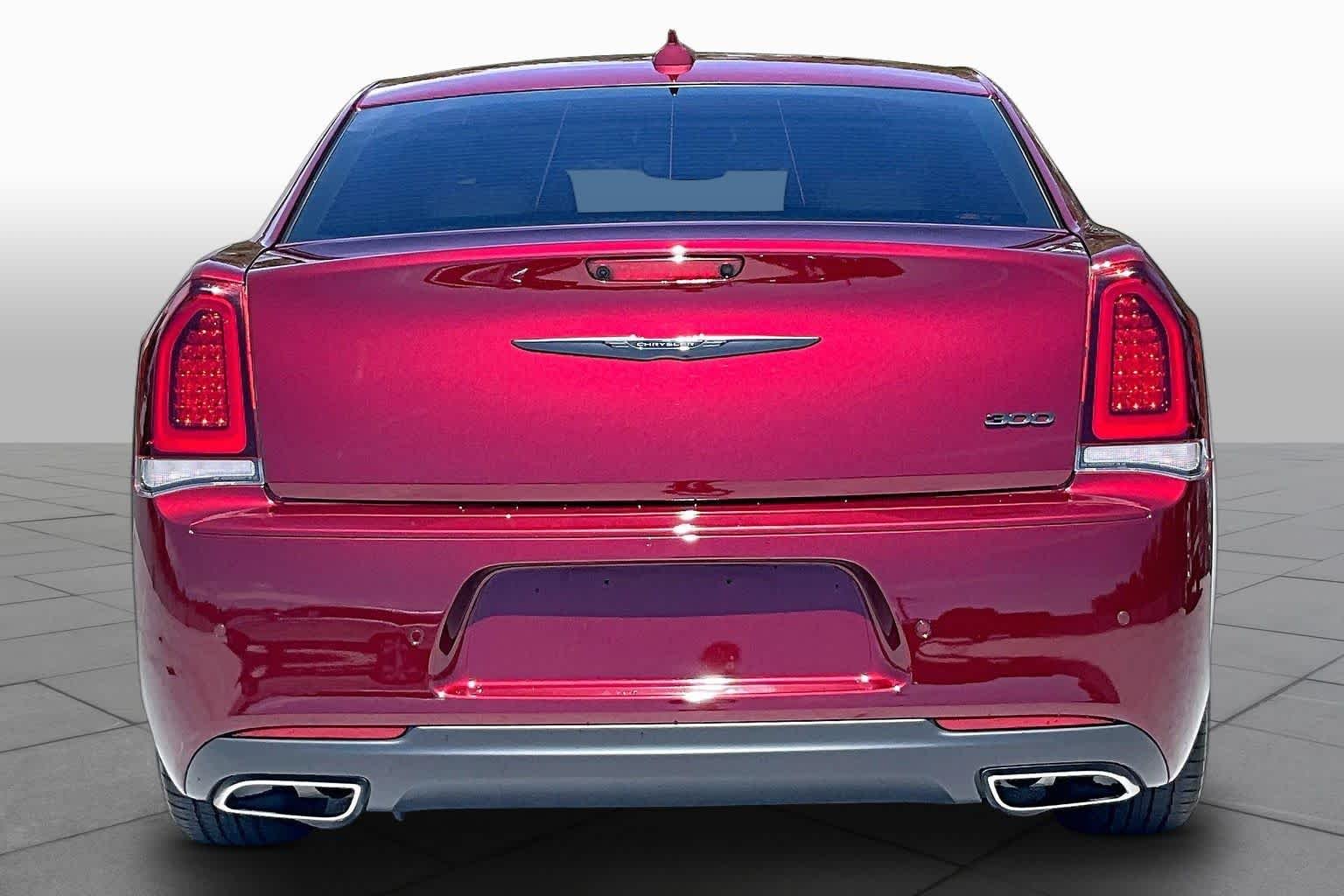 Used 2023 Velvet Red Pearlcoat Chrysler Touring L image 5