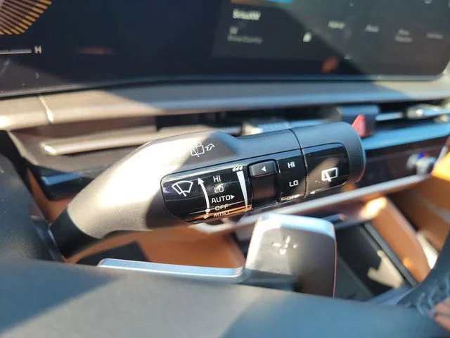New 2027 Wolf Gray Kia X-Line image 25