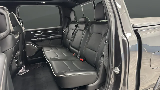 New 2026 Granite Crystal Metallic Clear-Coat Exterior Paint RAM Laramie image 24