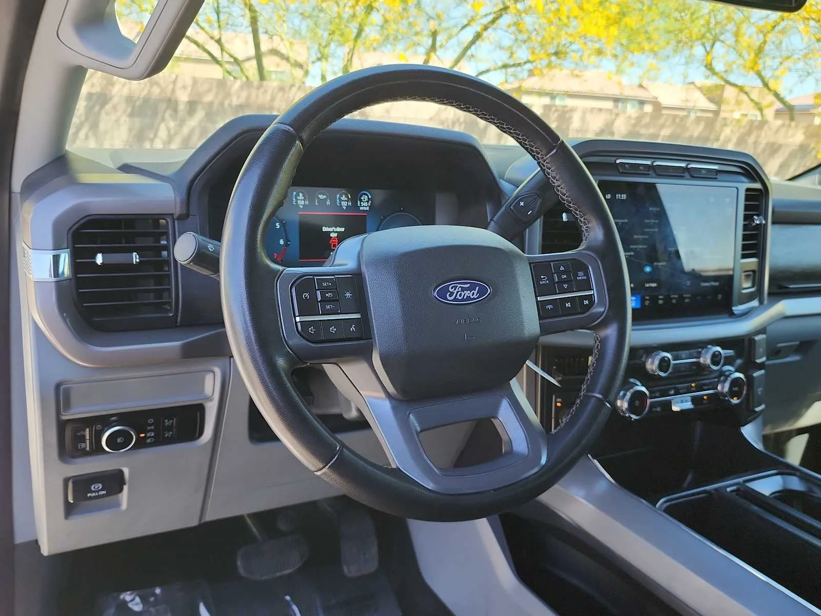 Used 2024 Oxford White Ford XLT image 10