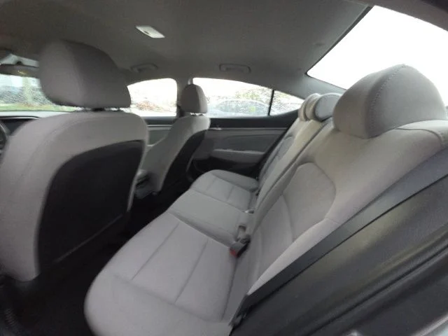 Used 2018 Gray Hyundai SEL image 10