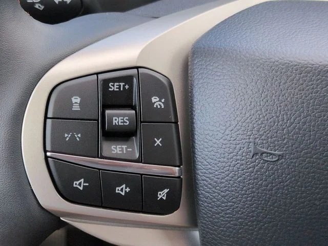 New 2026 Black Ford Active image 28