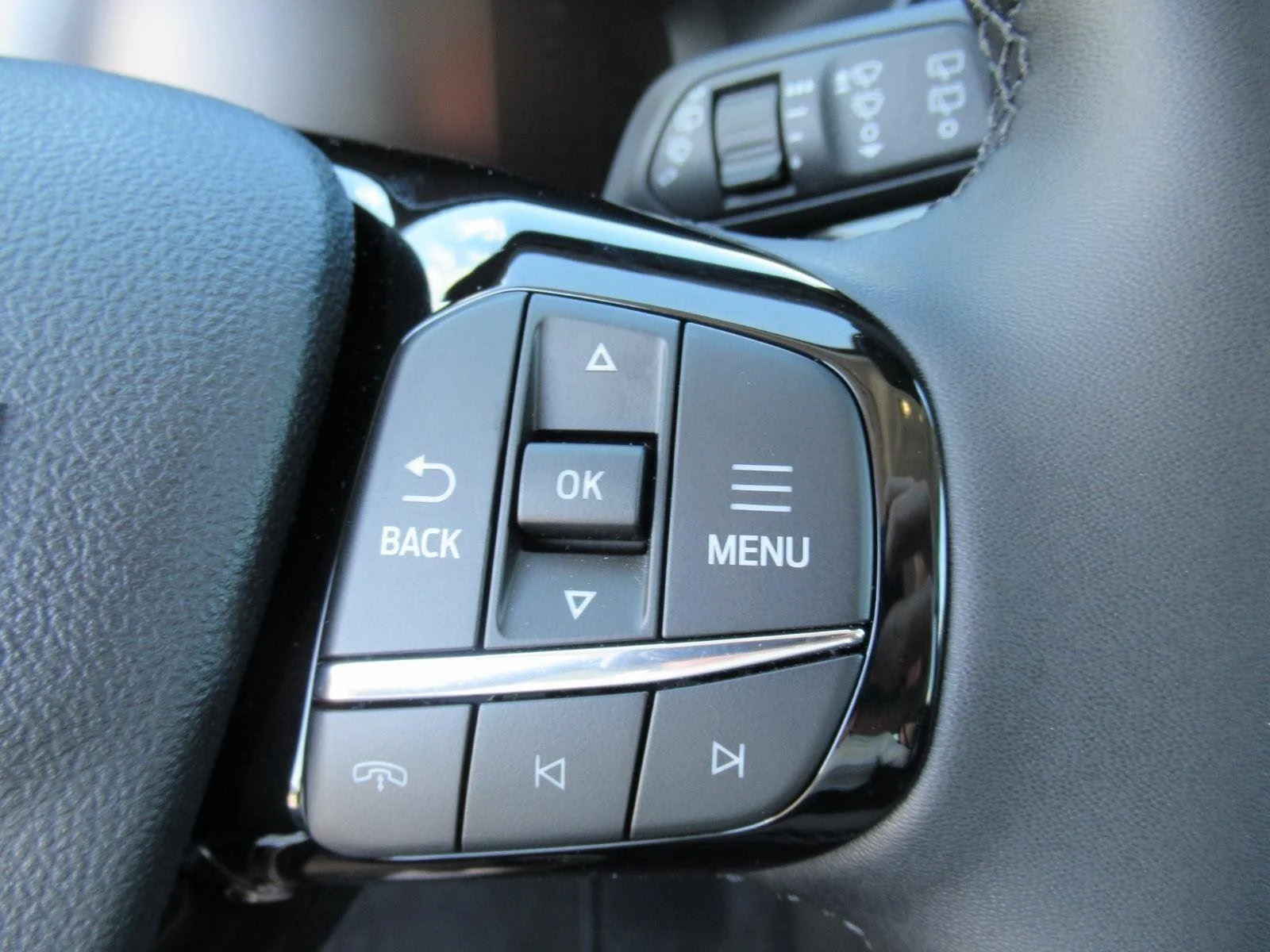 New 2026 Carbonized Gray Metallic Ford Active® image 22