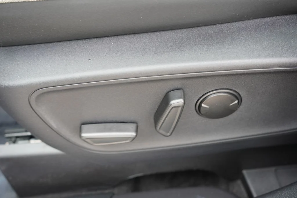 Certified Used 2025 Oxford White Ford Big Bend image 24