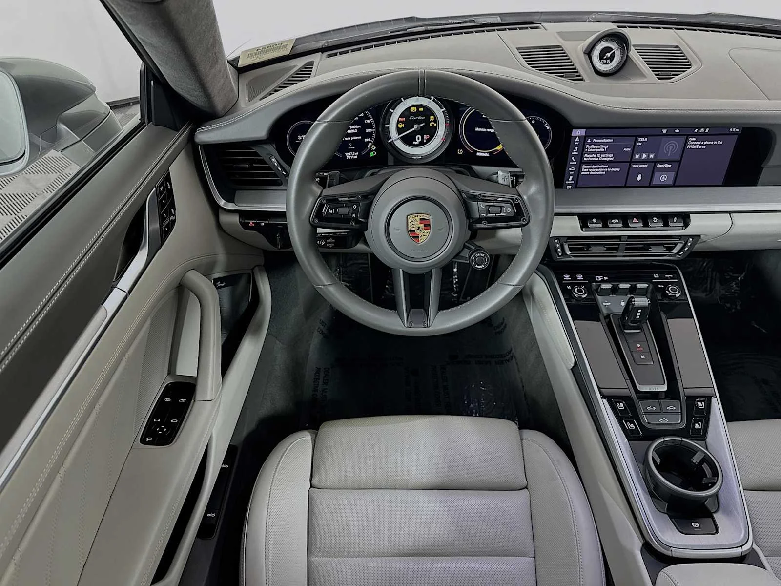 2021 Porsche 911 Turbo - Photo 25