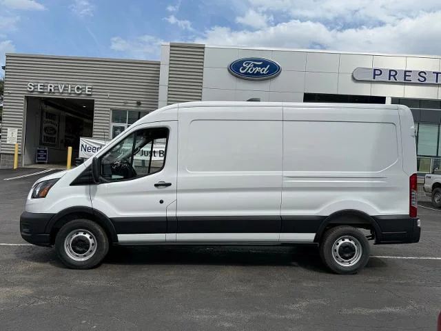 New 2026 Oxford White Ford Cargo Van image 40