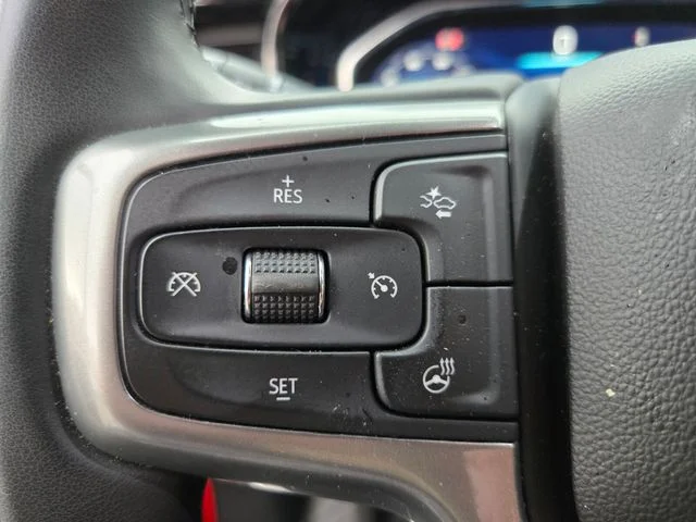 Used 2025 Red Chevrolet LT image 33