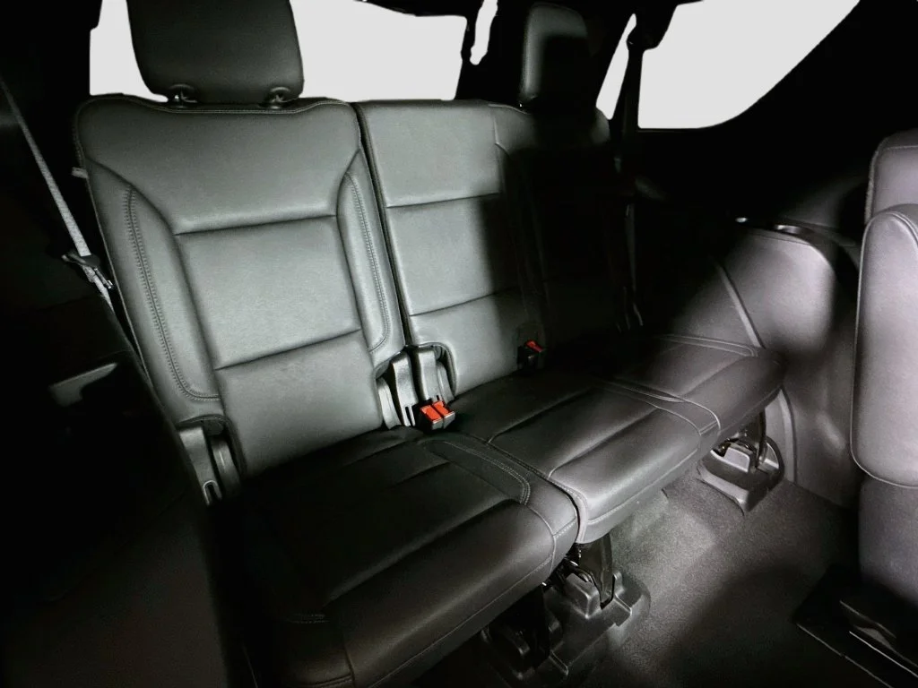 Used 2022 White Chevrolet Z71 image 26