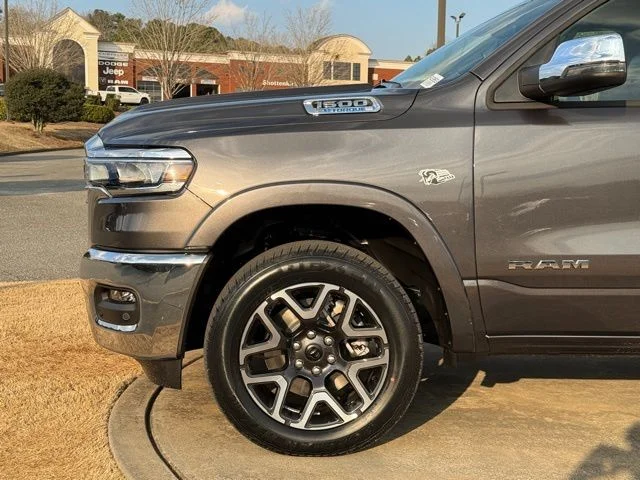 New 2026 Granite Crystal Metallic Clear-Coat Exterior Paint RAM Laramie image 12