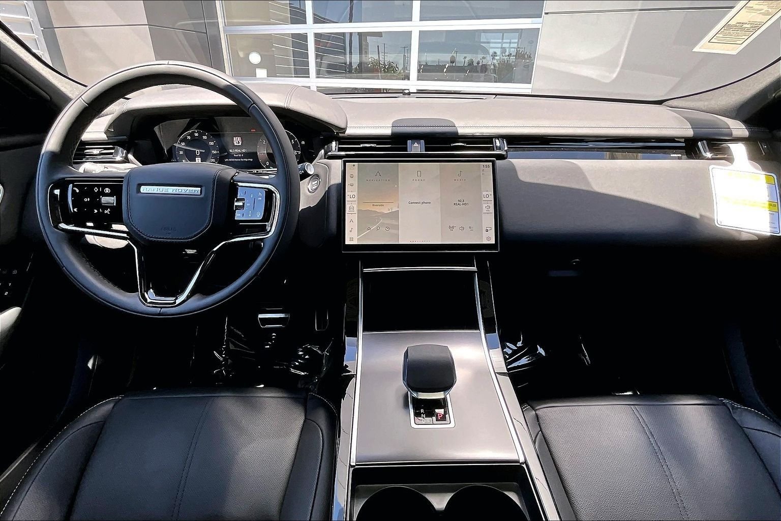 New 2026 Fuji White Land Rover Belgravia Edition image 5