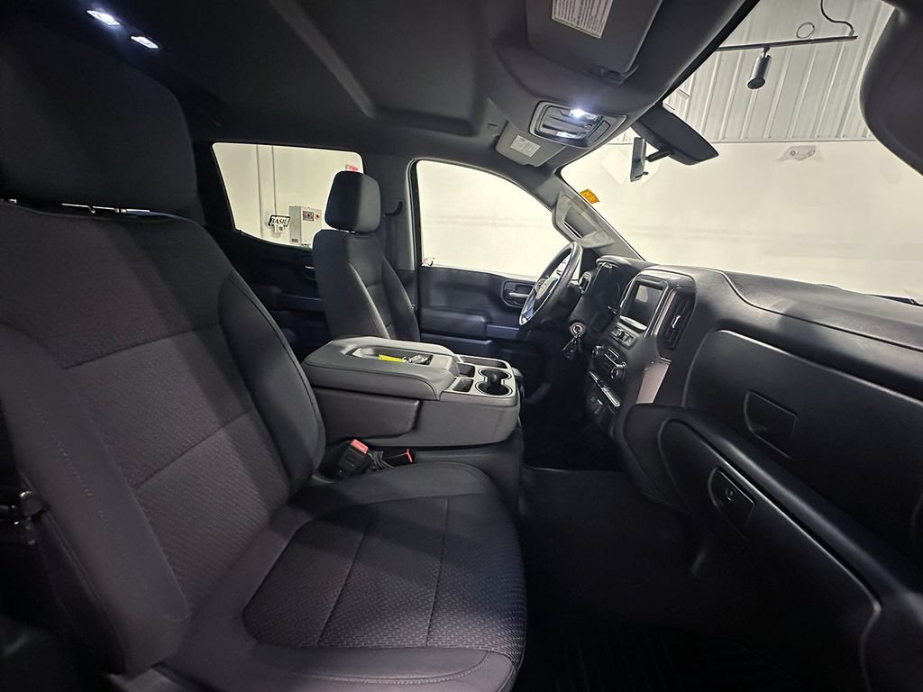 Used 2020 SHADOW GRAY METALLIC Chevrolet Custom image 24