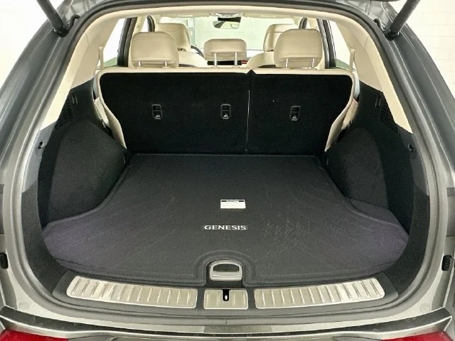 New 2027 Gray Genesis 2.5T Select image 25