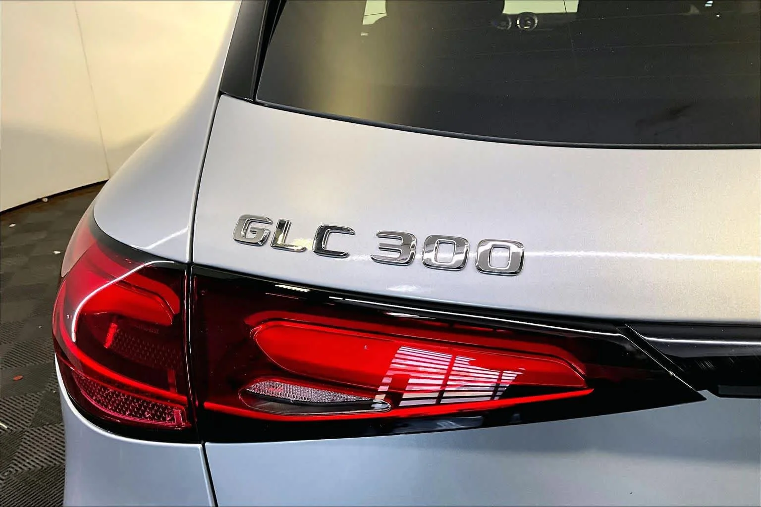 Certified Used 2026 Cirrus Silver Metallic Mercedes-Benz GLC 300 image 32