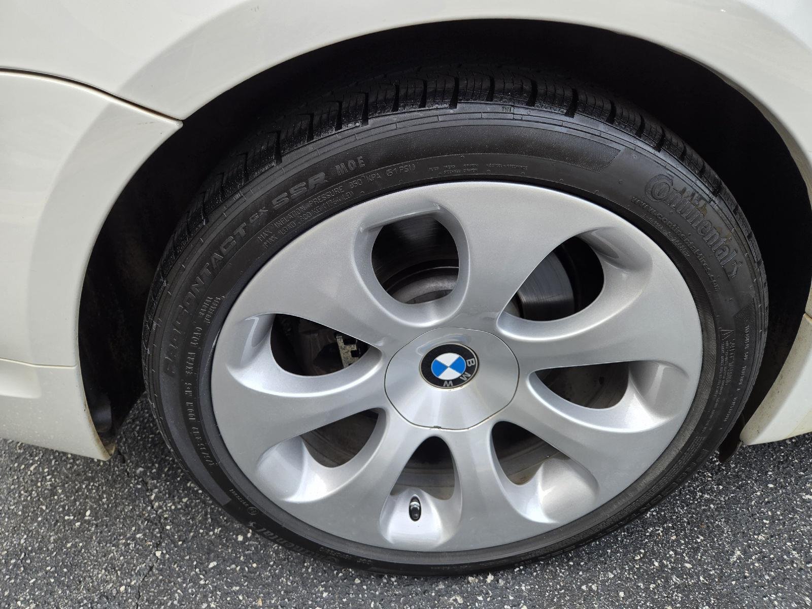 Used 2007 Alpine White BMW 650i image 39